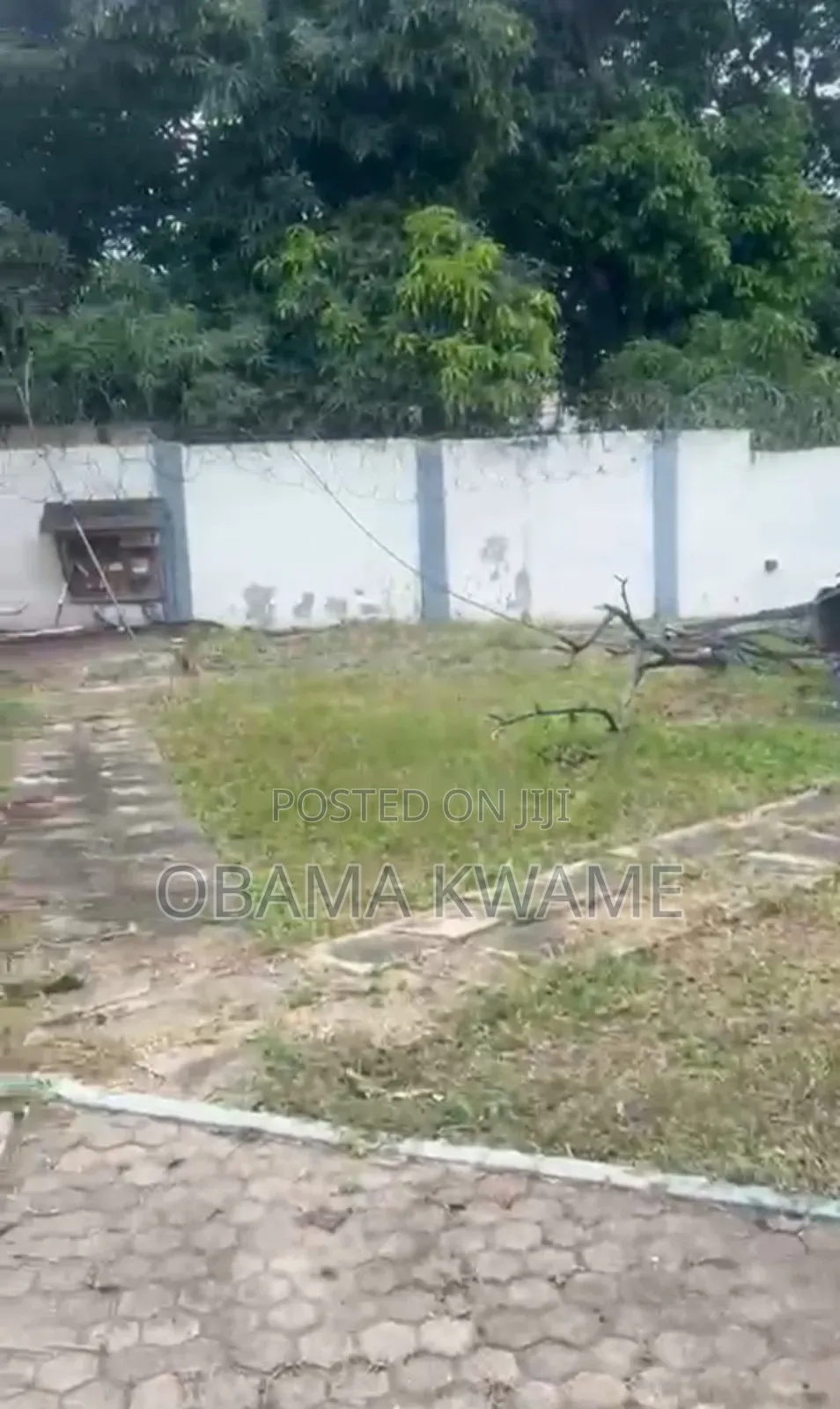 8 Bedroom House on a Two Plot of Land for Sale at Shiashie