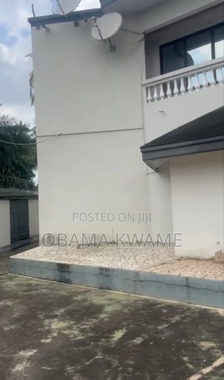 8 Bedroom House on a Two Plot of Land for Sale at Shiashie