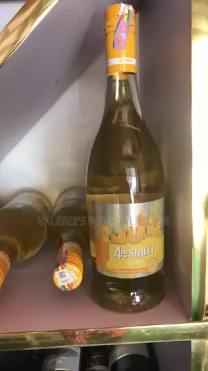 4th Street Sweet White Wine - 750 Ml
