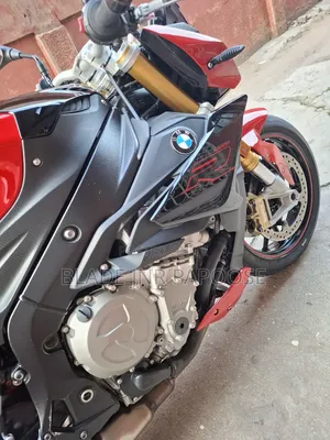 BMW S 1000 R 2020 Red