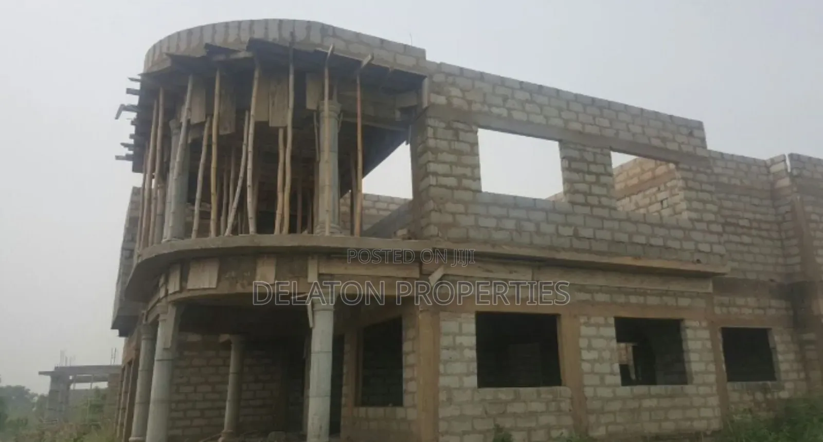 6bdrm House in Tema Metropolitan for sale