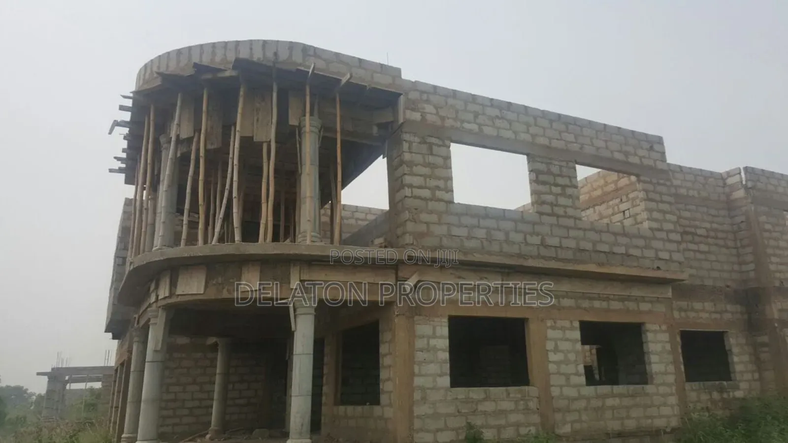 6bdrm House in Tema Metropolitan for sale
