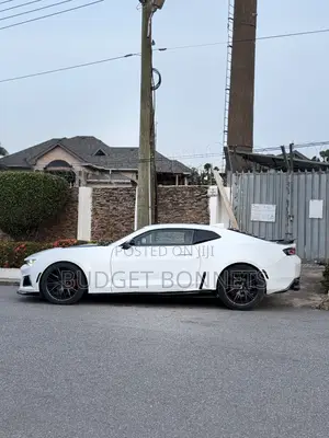 Chevrolet Camaro 2017 White