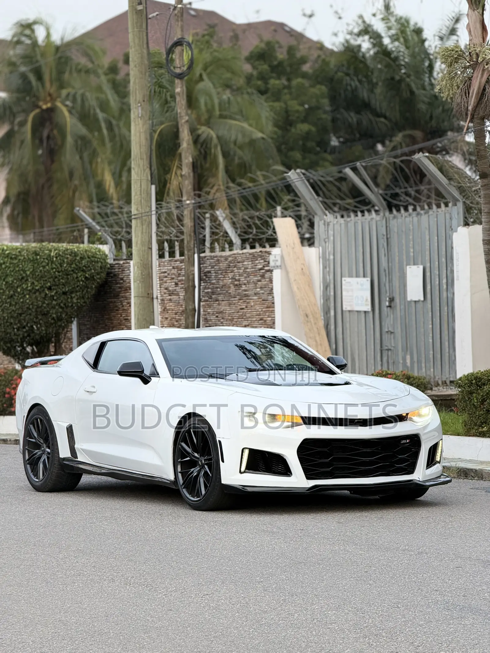 Chevrolet Camaro 2017 White