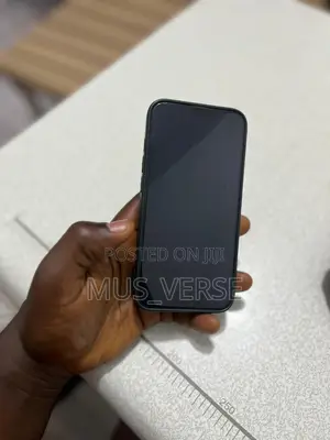 Apple iPhone 13 128 GB Black
