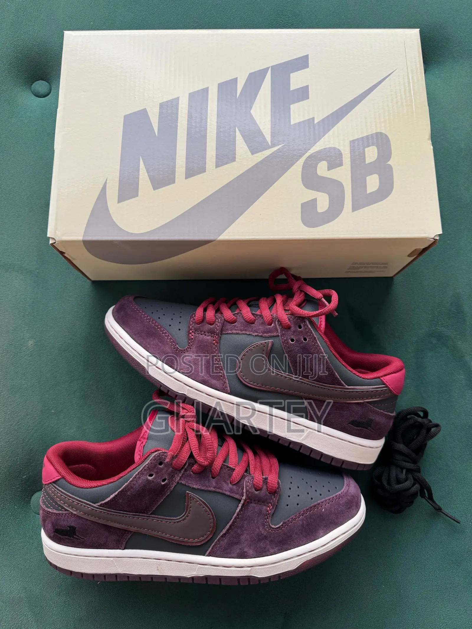 Nike Sb Dunk Low Classic Sneakers