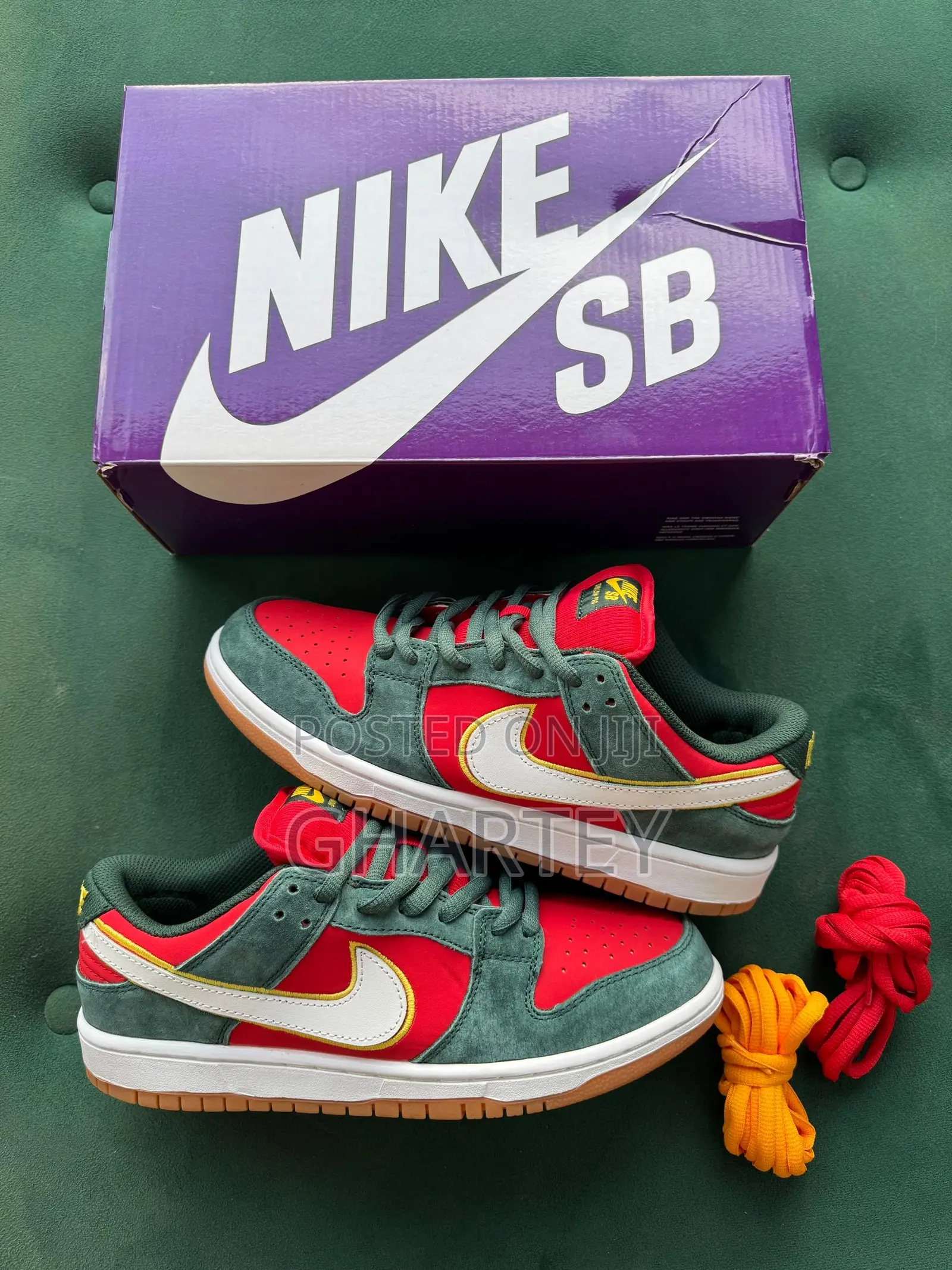 Nike Sb Dunk Low Classic Sneakers