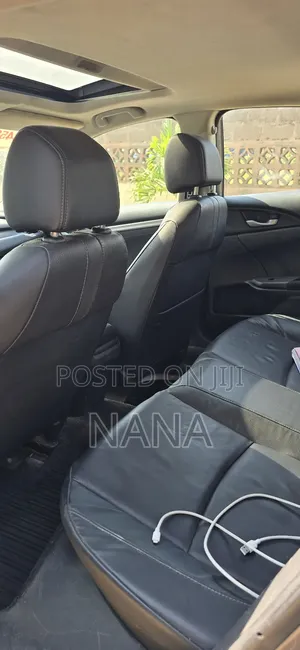 Honda Civic EX-L Sedan 2018 Gray