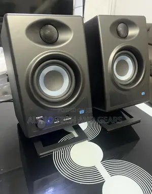 Active Studio Monitors With Monitor Stand