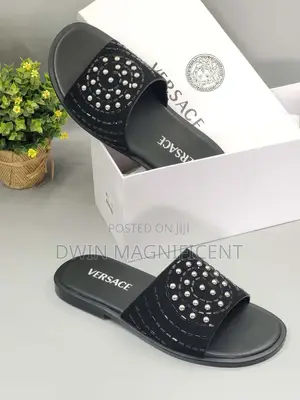Versace,Hermes,Zara Balenciaga Slippers ( More Brands Available)
