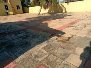 6bdrm Duplex in Wisa Group, Accra Metropolitan for sale