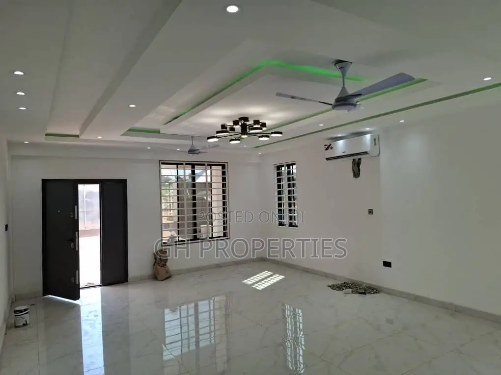 4bdrm House in Sokoban Kwanwoma., Kumasi Metropolitan for sale