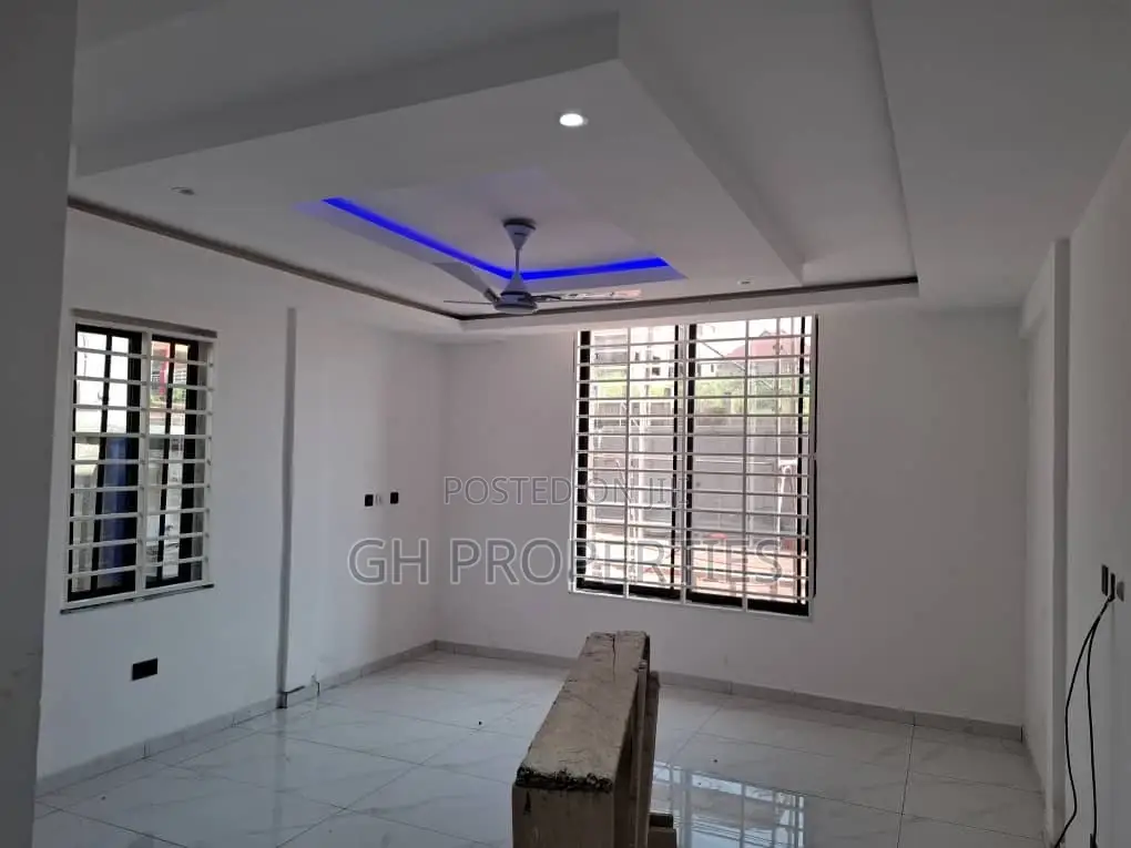 4bdrm House in Sokoban Kwanwoma., Kumasi Metropolitan for sale