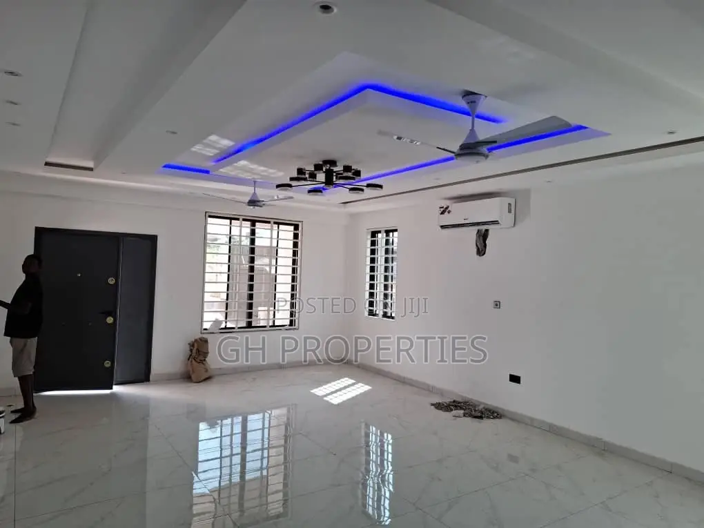 4bdrm House in Sokoban Kwanwoma., Kumasi Metropolitan for sale