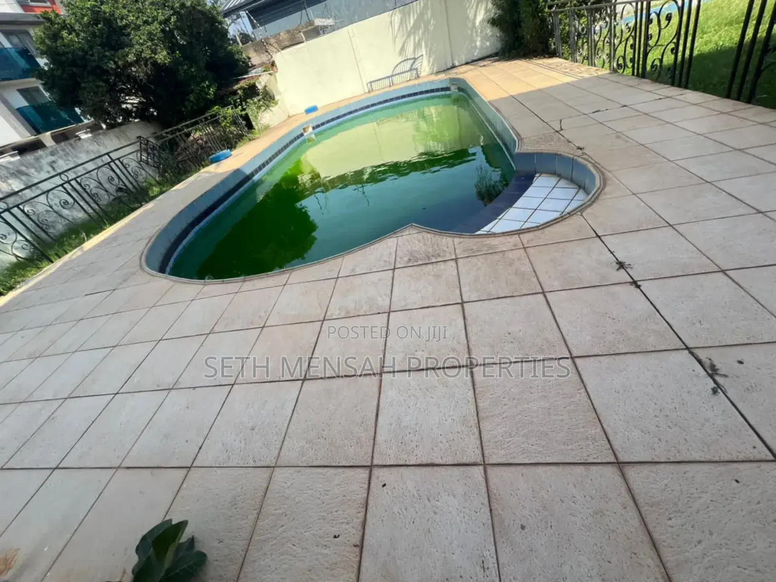 5bdrm House in Airport Residential Area for rent