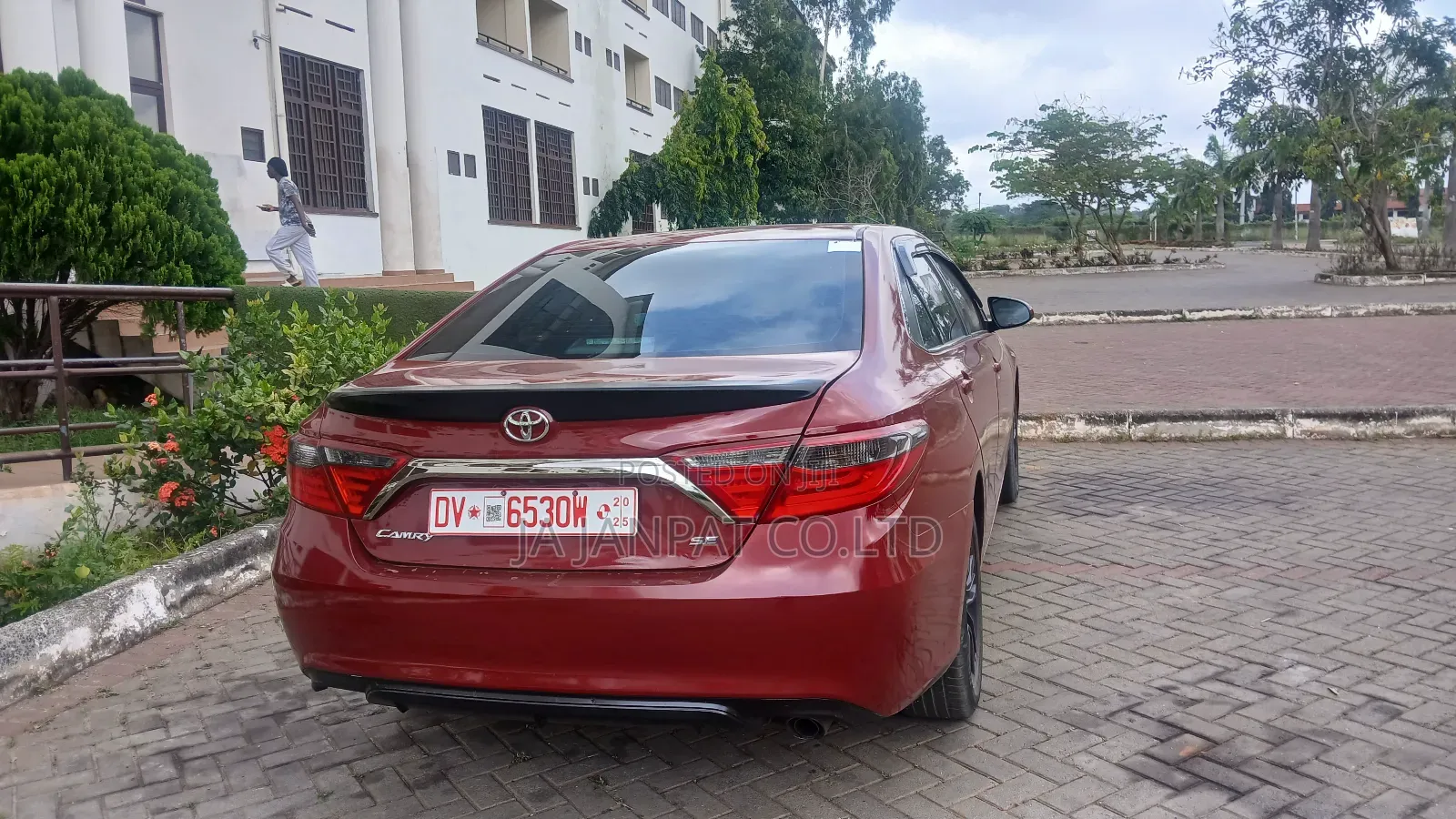 Toyota Camry SE 4dr Sedan (2.5L 4cyl 6A) 2016 Red