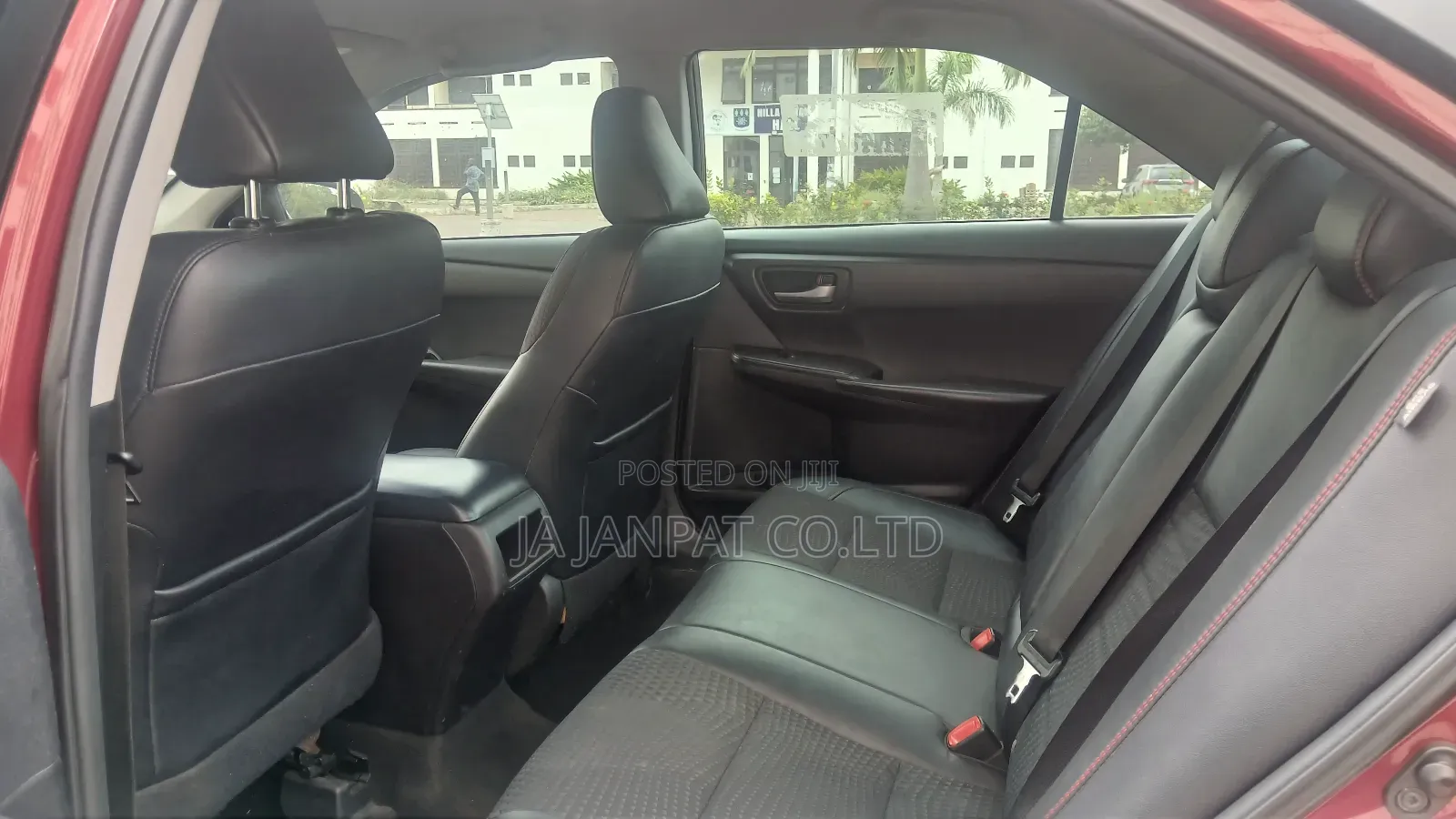 Toyota Camry SE 4dr Sedan (2.5L 4cyl 6A) 2016 Red