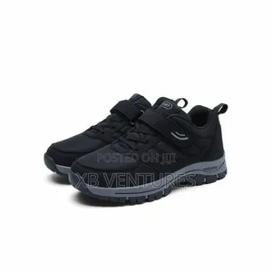 Men Business
Fashion Sports Shoes