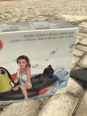 Giant Inflatable Pool/ Beach Ride