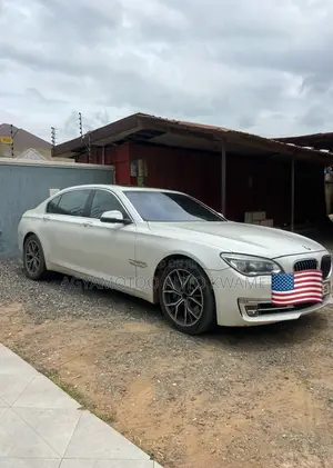 BMW 7 Series 750Li xDrive 4dr Sedan AWD (4.4L 8cyl Turbo 8A) 2014 White