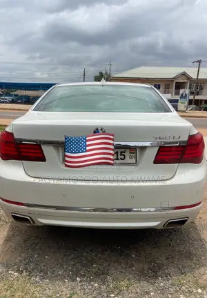 BMW 7 Series 750Li xDrive 4dr Sedan AWD (4.4L 8cyl Turbo 8A) 2014 White