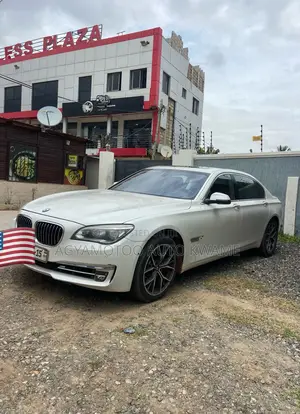 BMW 7 Series 750Li xDrive 4dr Sedan AWD (4.4L 8cyl Turbo 8A) 2014 White