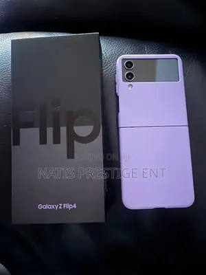 New Samsung Galaxy Z Flip4 256 GB Purple