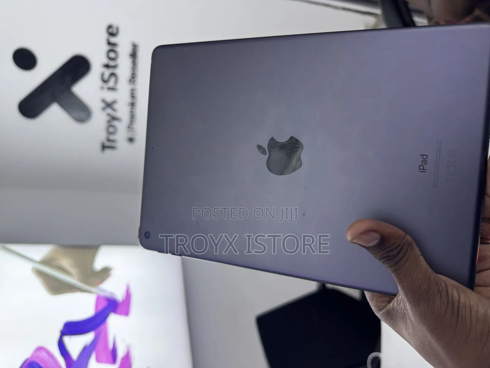 Apple iPad 10.2 (2020) 32 GB Gray