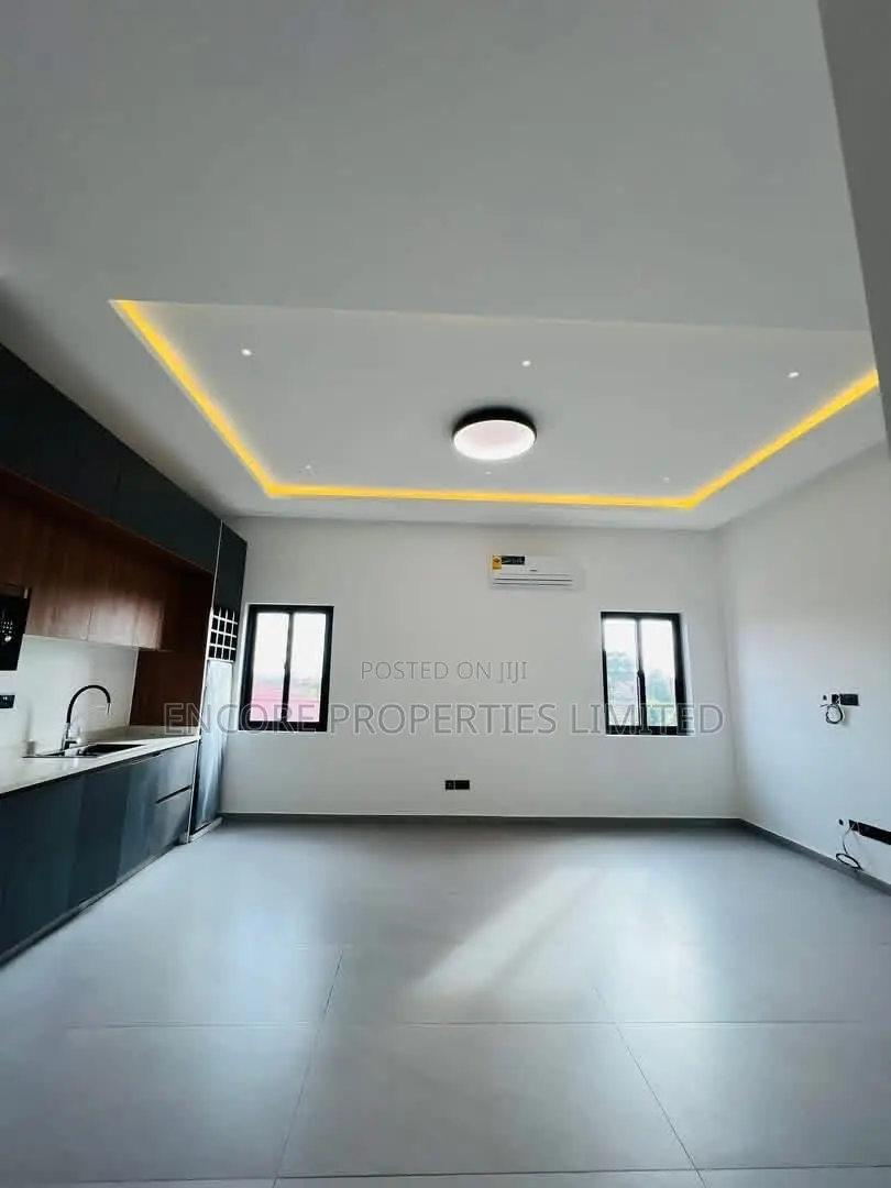 4bdrm House in Encore Properties, Owusu Ansah for sale