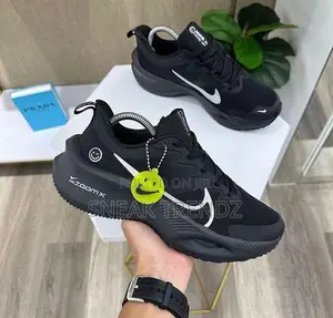 Nike Zoom Trainers Blacksilver