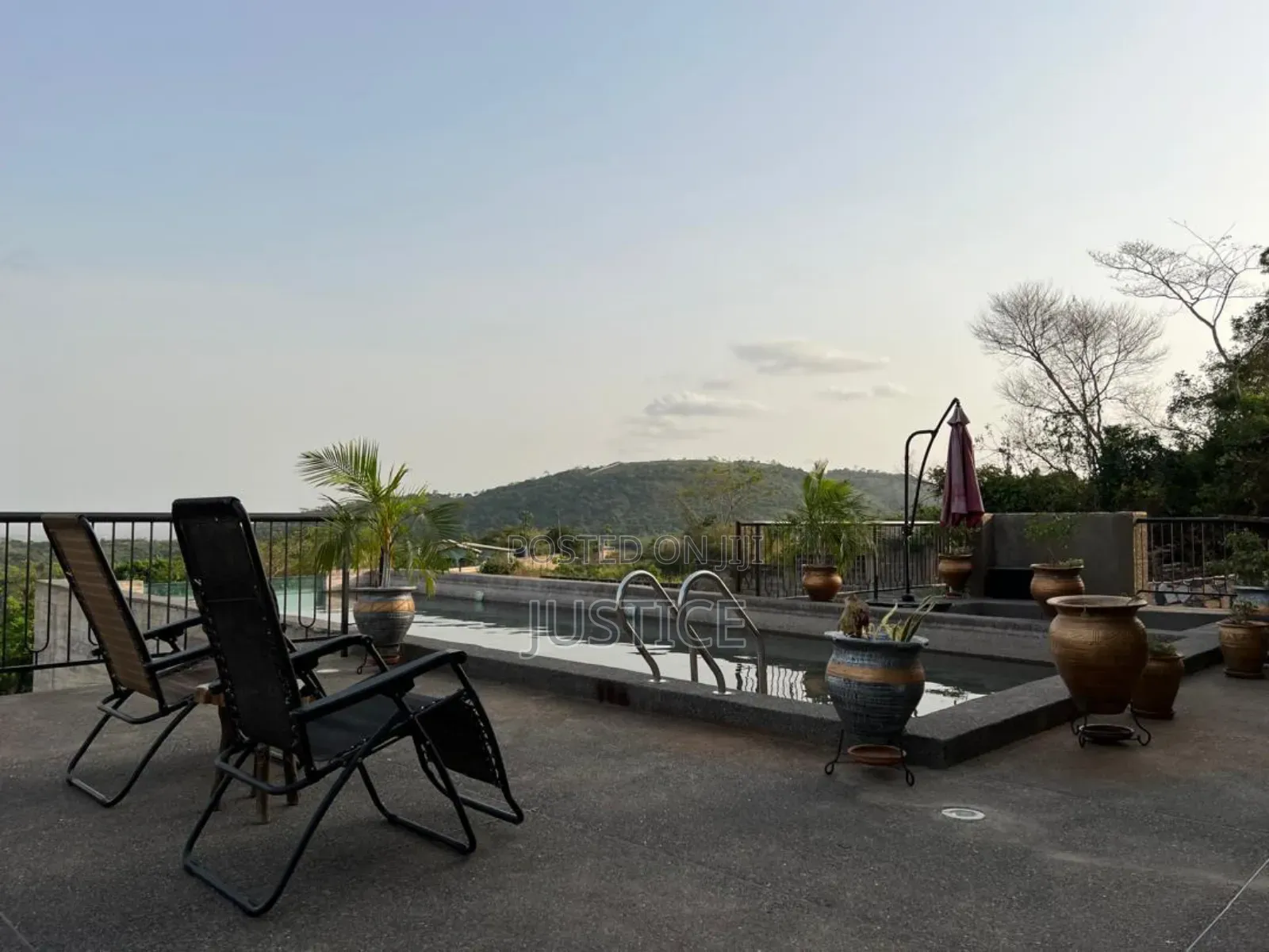 5bdrm Mansion in Aburi for sale