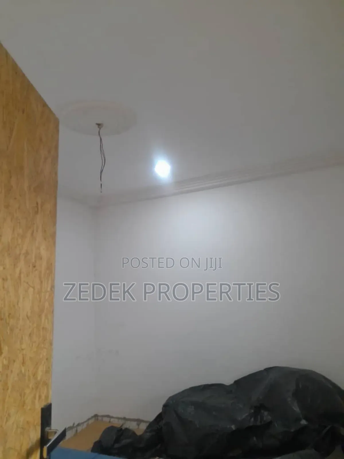 2bdrm Apartment in Zedek Properties, Ashomang Estate for rent