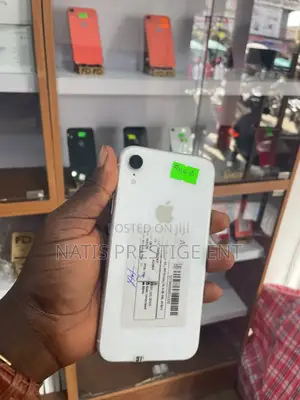 Apple iPhone XR 256 GB White