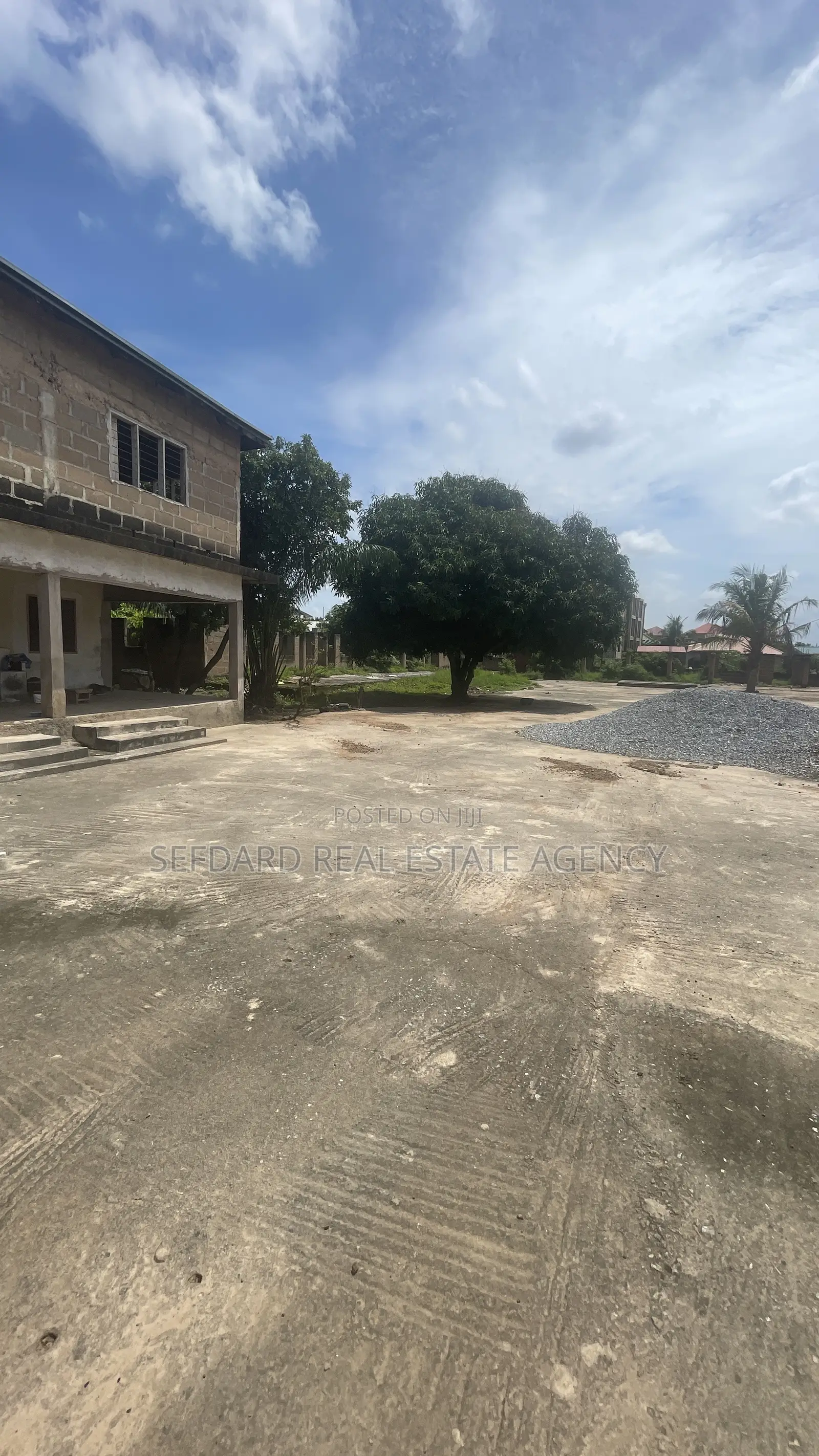 Uncompleted School Complex – Abehenase (Along the Main Sonitra Road)