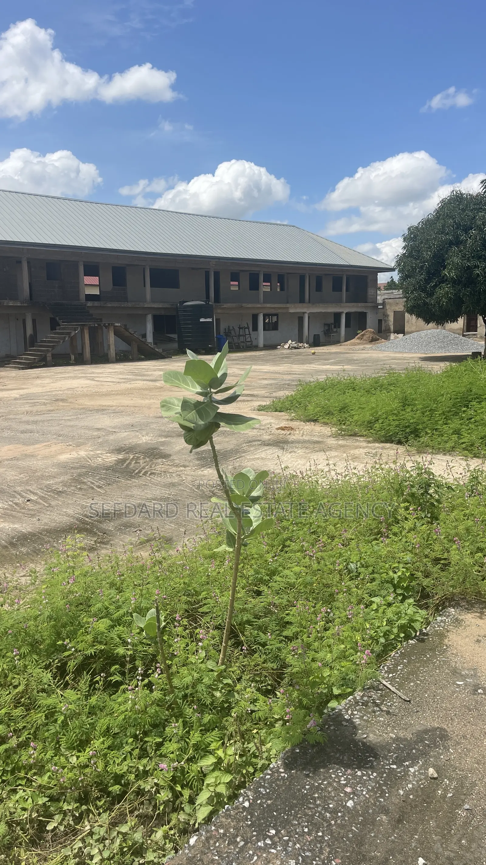 Uncompleted School Complex – Abehenase (Along the Main Sonitra Road)