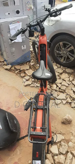 Cube Kathmandu Hybrid Exc 750