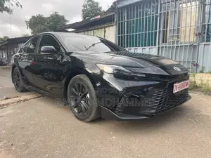 Toyota Camry SE 2025 Black
