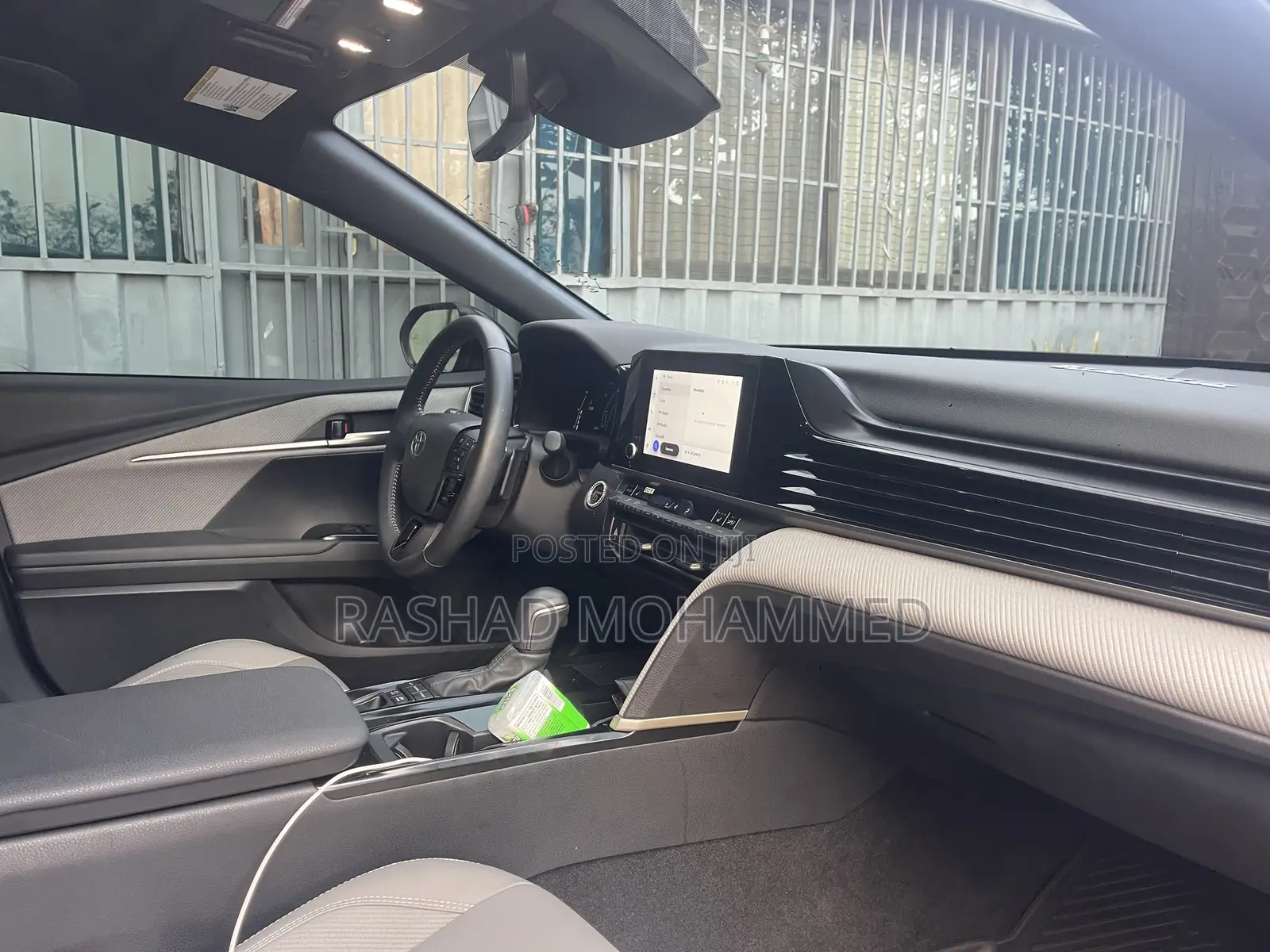 Toyota Camry SE 2025 Black