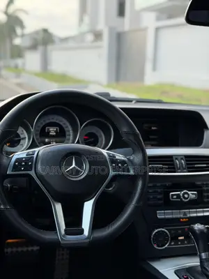 Mercedes-Benz C250 2014 Black