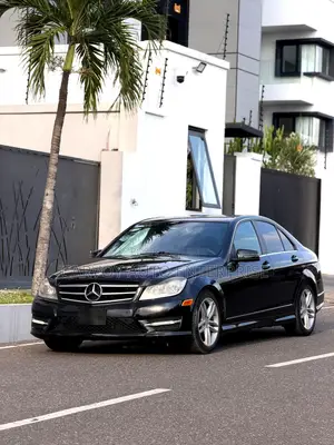 Mercedes-Benz C250 2014 Black