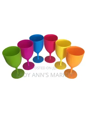 Multicolored Plastic Wine Cups 6pcs