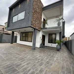 4bdrm House in Testimonial Building, Lake Side Estate for sale
