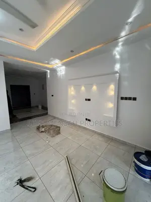 3bdrm House in Ashaley Botwe for sale
