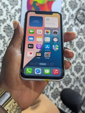 Apple iPhone XR 128 GB White