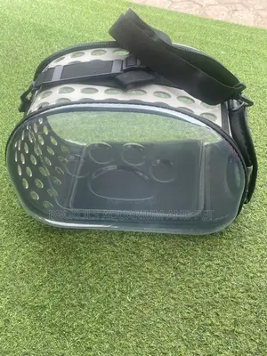 Plastic Ash Dog Carrier