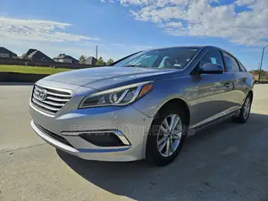Hyundai Sonata Base Sedan FWD (2.4L 4cyl 6A) 2016 Gray