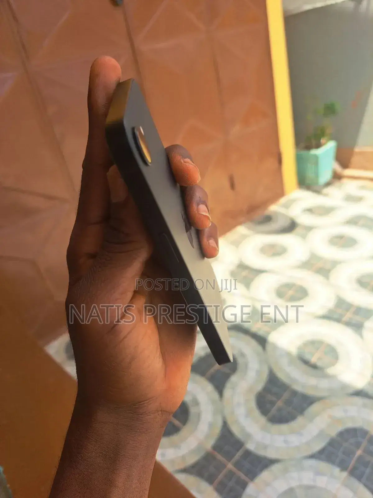 New Apple iPhone 16e 256 GB Black