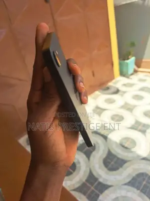 New Apple iPhone 16e 256 GB Black