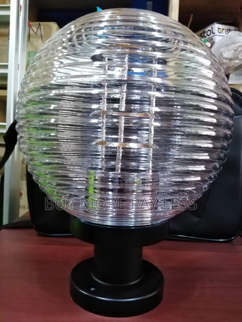 Globe Gate Light Round Straight