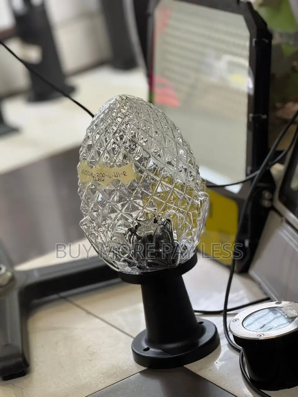 Globe Gate Light Round Straight